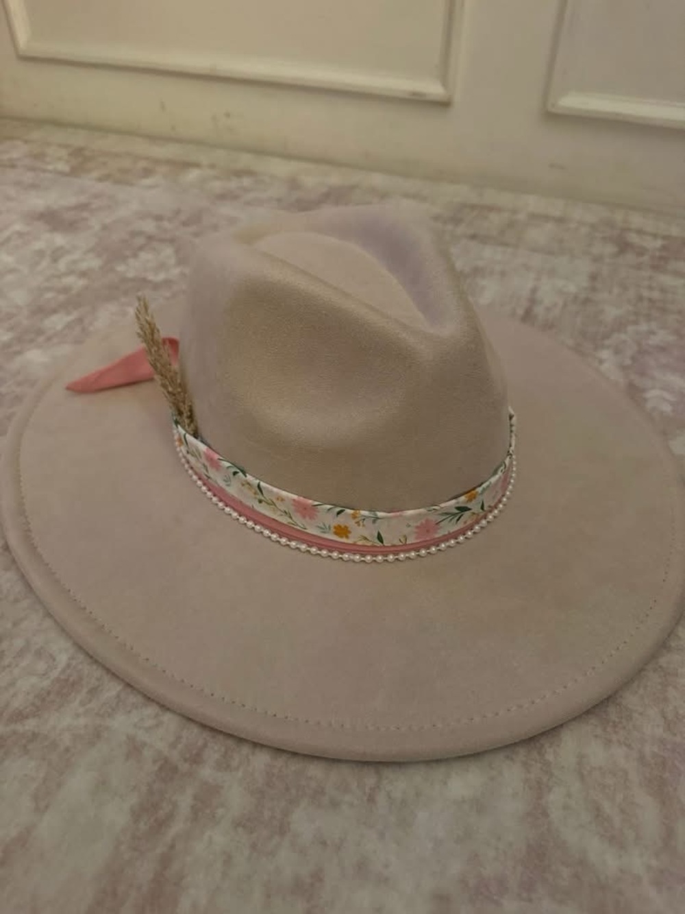 Beige Wide-Brim Fedora Hat with Floral Band